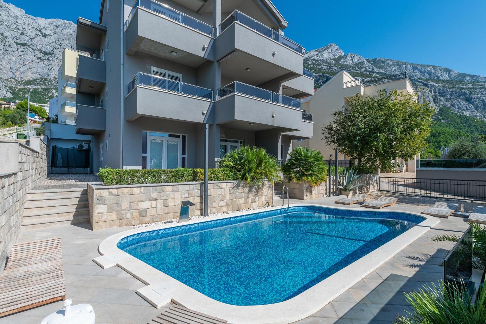 Villa Em Makarska Eksteriør billede