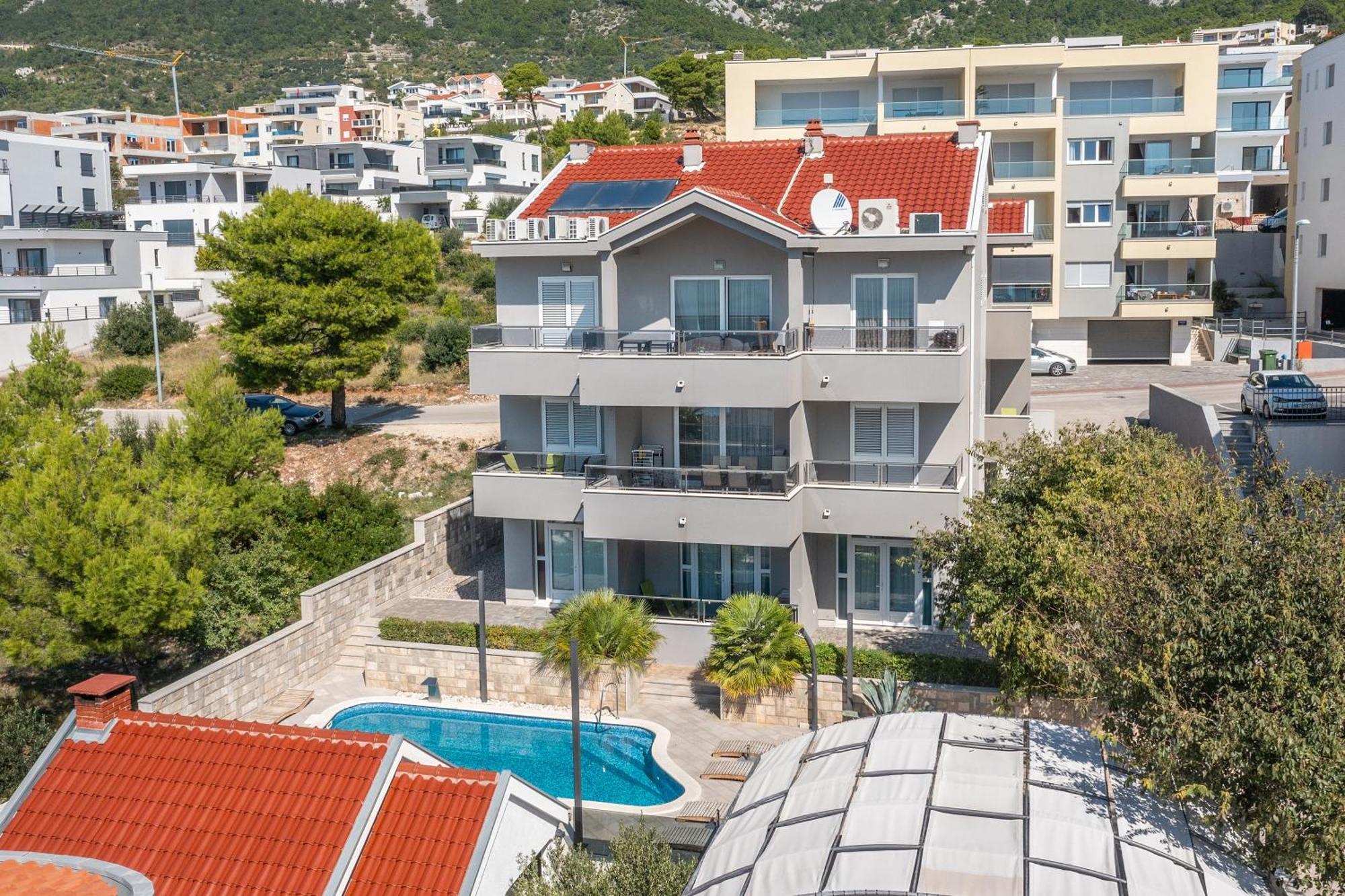 Villa Em Makarska Eksteriør billede