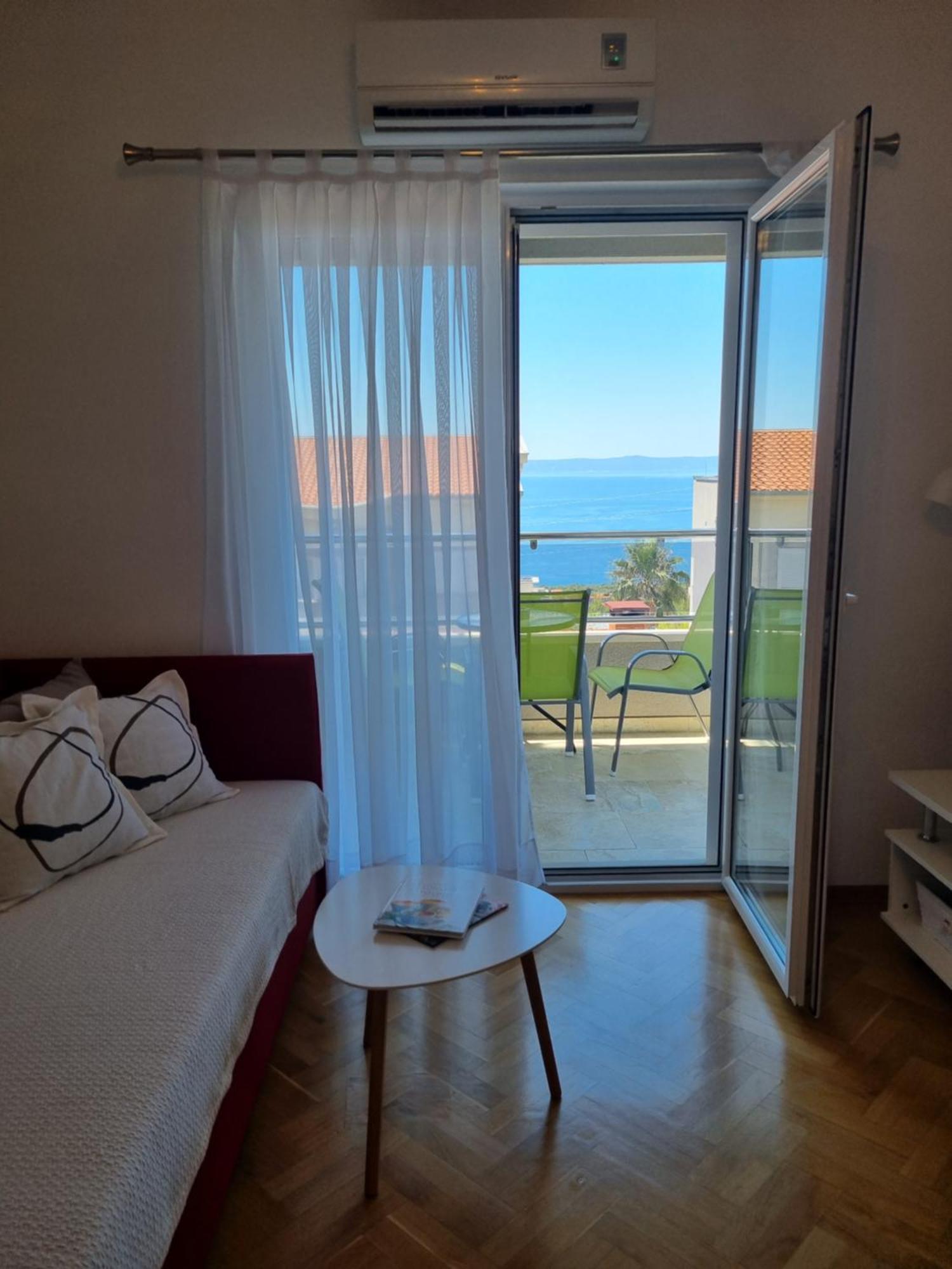Villa Em Makarska Eksteriør billede