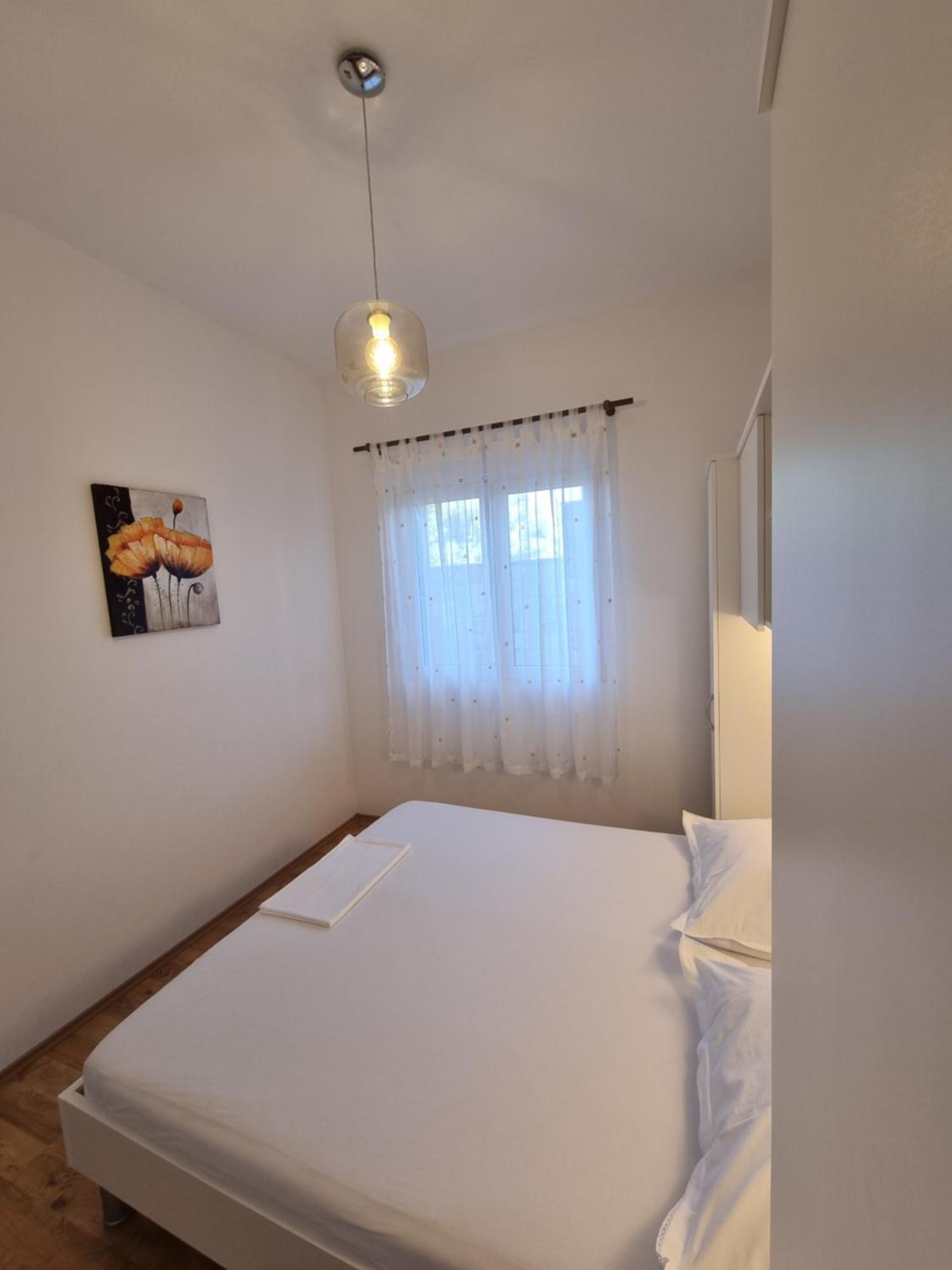 Villa Em Makarska Eksteriør billede
