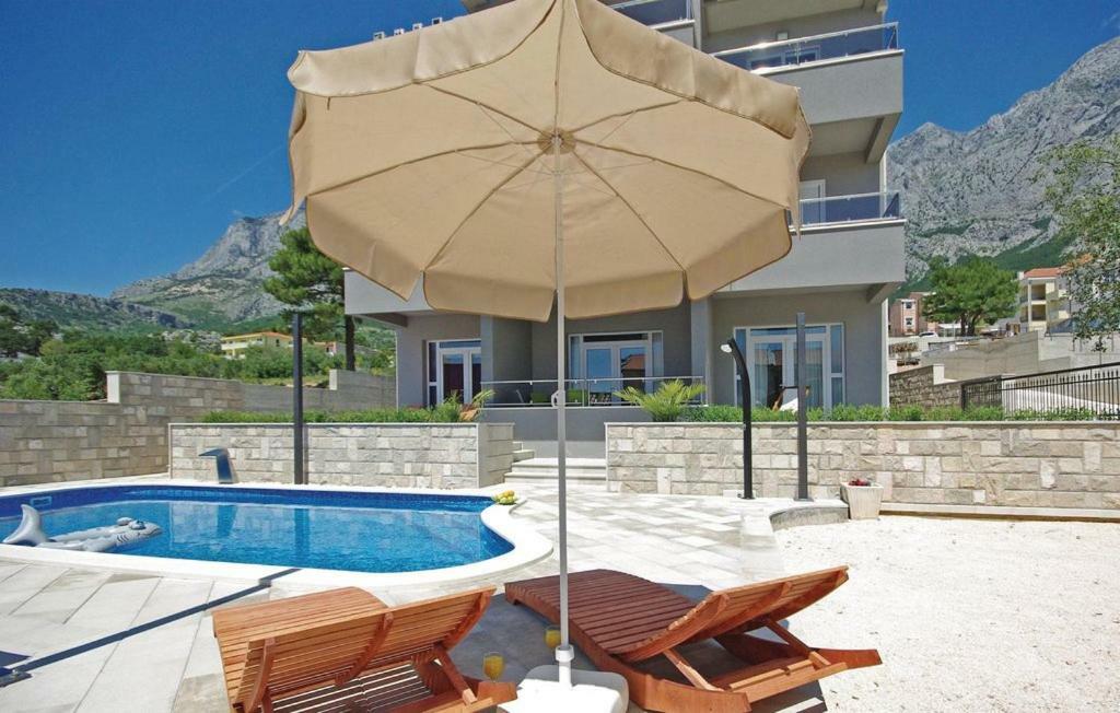 Villa Em Makarska Eksteriør billede