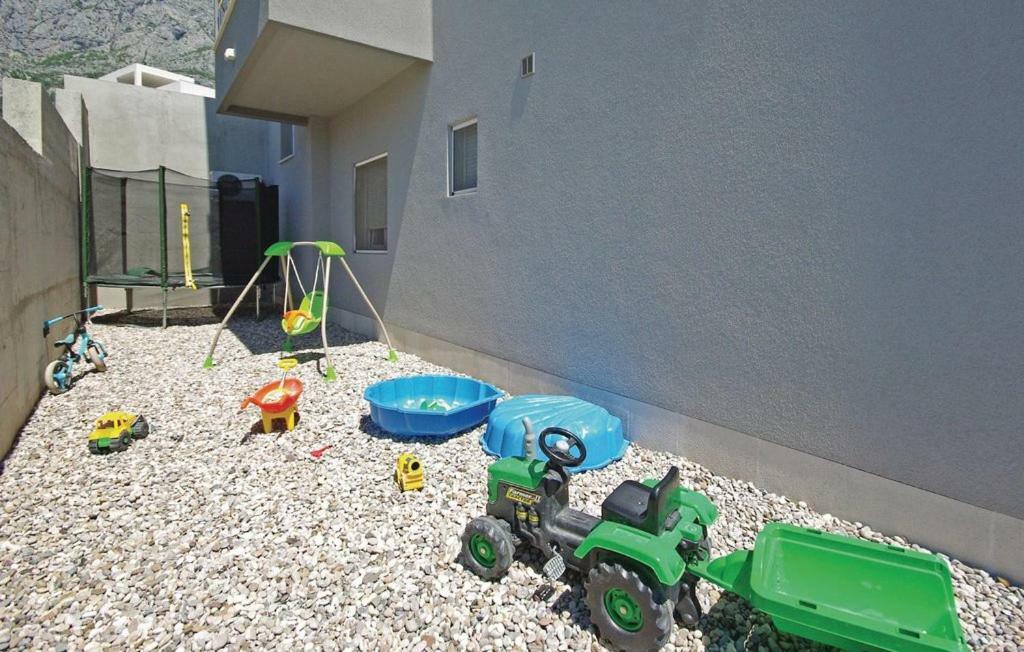 Villa Em Makarska Eksteriør billede