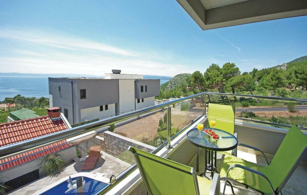 Villa Em Makarska Eksteriør billede