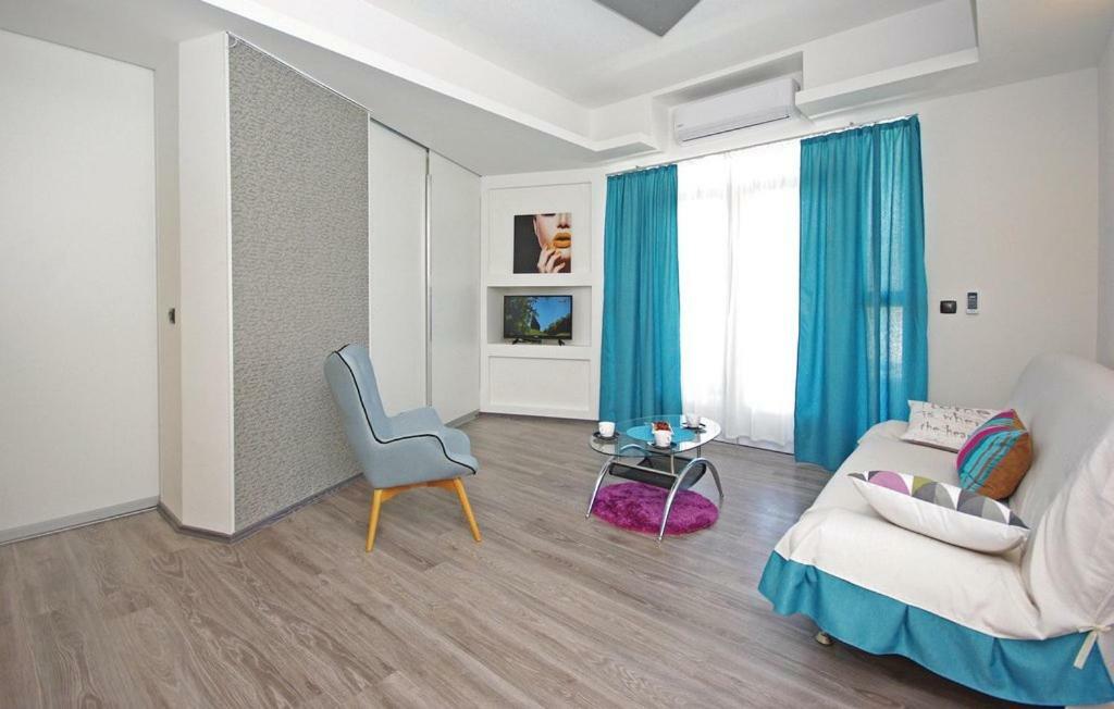 Villa Em Makarska Eksteriør billede