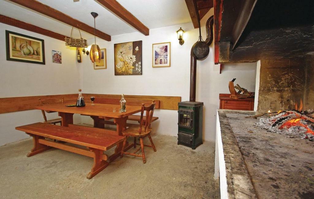 Villa Em Makarska Eksteriør billede