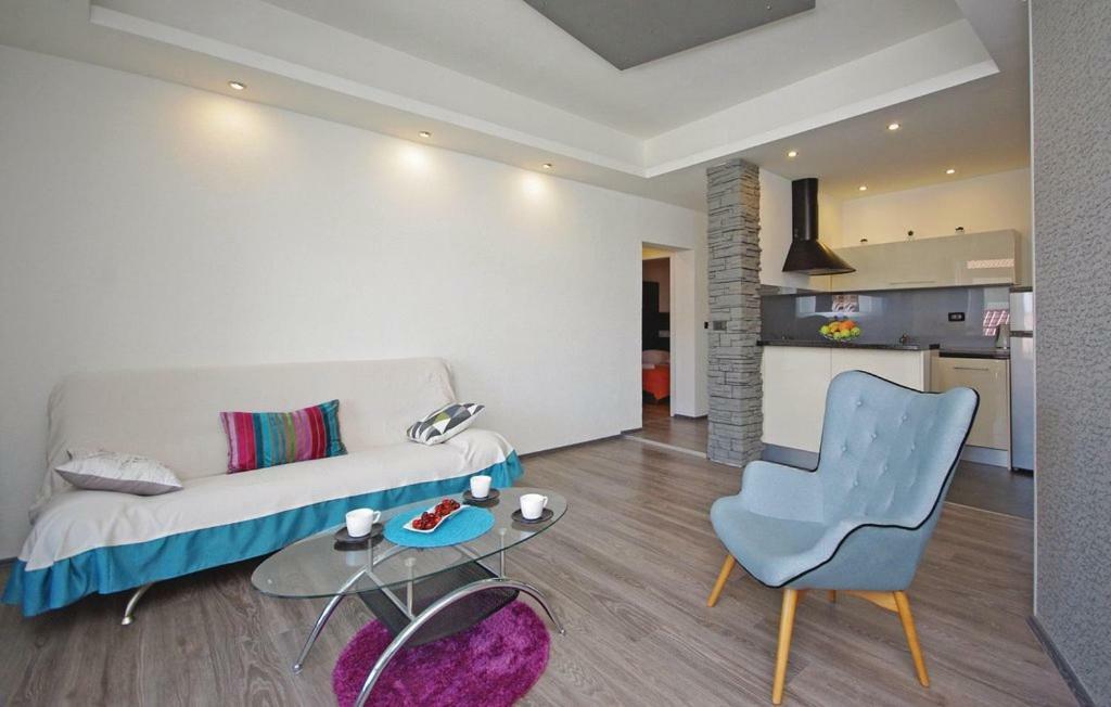 Villa Em Makarska Eksteriør billede