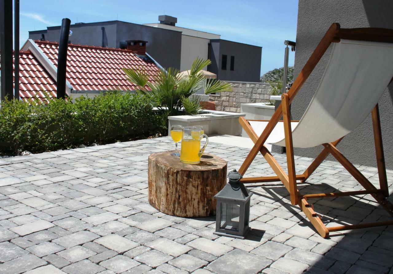 Villa Em Makarska Eksteriør billede
